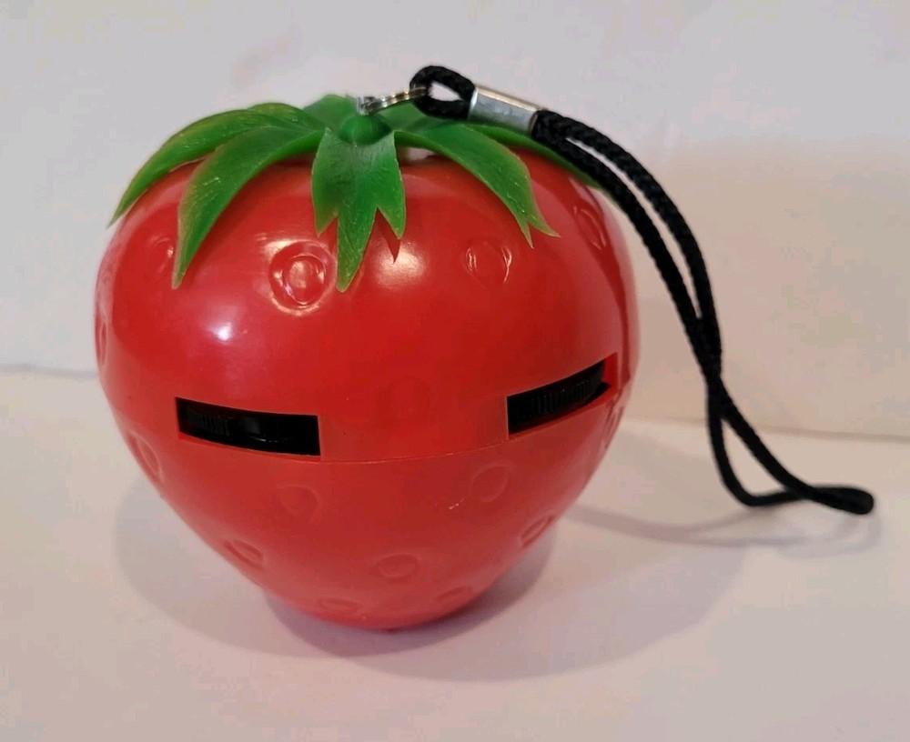 Vintage 1970&rsquo;s Computron Strawberry Tunes Novelty AM Radio Made In Hong Kong
