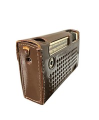 Vintage National Panasonic T-801H 2 Band 8 Transistor Radio