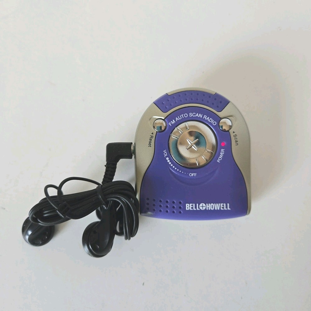 VTG Bell Howell Radio Action FM Auto scan Radio Blue Brand New