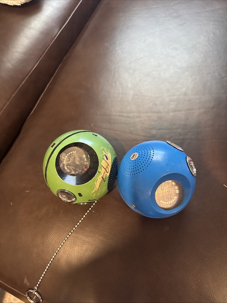 Panasonic Panapet 70 Round Blue Green Transistor AM Radio R-70 Lot Of 2 Broken