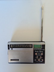 Vintage Hitachi Transistor AM/SW Radio WH-888R Hiphonic « Radar Tuning » WH-888