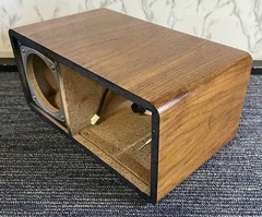 KLH TR-82 Table Top Radio Cabinet In Ex. Condition
