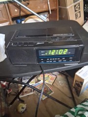 Vintage Zenith Z8000 AM/FM Alarm Clock Radio Cassette Player