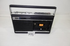 Vintage Sanyo StereoCast M4210 Tape Player – Untested-No adapter