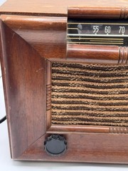 Vintage Motorola Aero Vane Radio 65X14-A (Working)