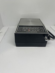 Vintage Electro Band De Luxe Solid State Model 825 AM/FM Radio FM Works AM Not