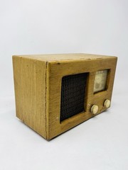1940s Aircastle 4 Tube Radio / Wooded Radio