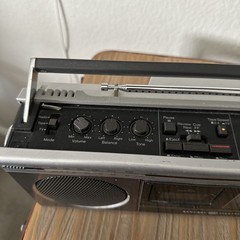 2 GENERAL ELECTRIC GE STEREO MICROCASSETTE BOOMBOX RADIO TV RARE 3XM3214E JAPAN