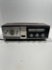 Lloyds Brown Silver Wired Solid State 2 Speaker Alarm Clock AM Radio Works READ*