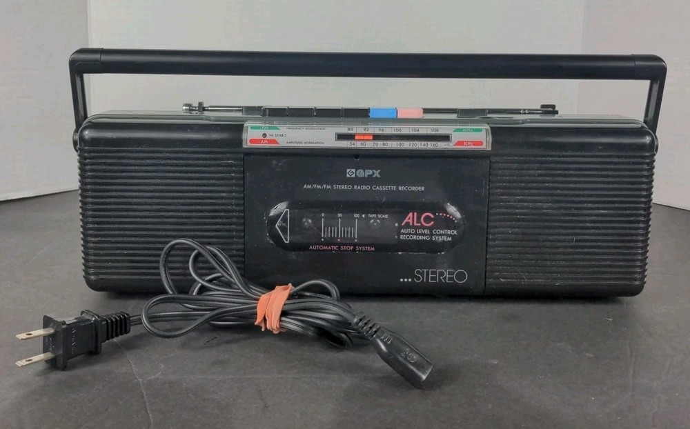 Vntg Mdl. C830 GPX AM/FM Stereo Radio Cassette Recorder
