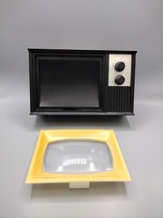 Vintage Novelty AM Radio Model G-664 Made In Hong Kong