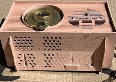 1950’s Vintage General Electric Pink AM Tube Radio Model 877 Rare Retro MCM