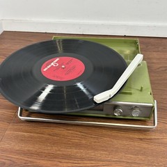 1960’s Simpson Sears AC/DC Solid State Radio /Phonograph Model 17907 Mid Century