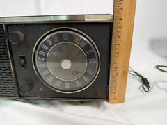 Vintage Motorola Radio B11E 1060s AM FM 35w USA for Parts or Repair