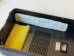 Vintage Magnavox 89 FM-AM Pocket Radio