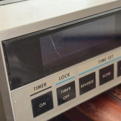 Vintage 1980s GE General Electric Under Cabinet Spacemaker AM/FM Radio 7-4220A