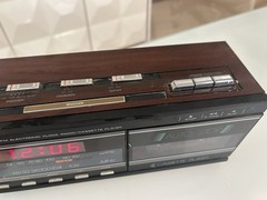VTG SoundDesign 3838WAL AM FM Electronic Clock Radio Cassette Player Wood Grain