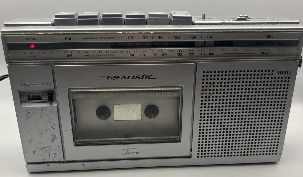VTG- Realistic Minisette-12 AM/FM Radio Cassette Player/Recorder 14-1012A- WORKS