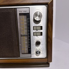 Sony ICF-9740W FM AM Table Radio Woodgrain Cabinet Analog Vintage