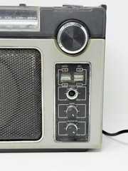 Vintage GE General Electric 7-2880B AM/FM Portable Radio Read Description