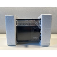 VINTAGE *PRISTINE* 1970&rsquo;s Hitachi Model KH-435H AM/FM Portable Transistor Radio