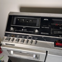 Vintage Sharp VZ2000 boombox japanese Radio & Record Player Work AS IS