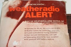 Realistic Model 12-140 Weatheradio Weather Alert Radio Vintage Faux Wood Grain