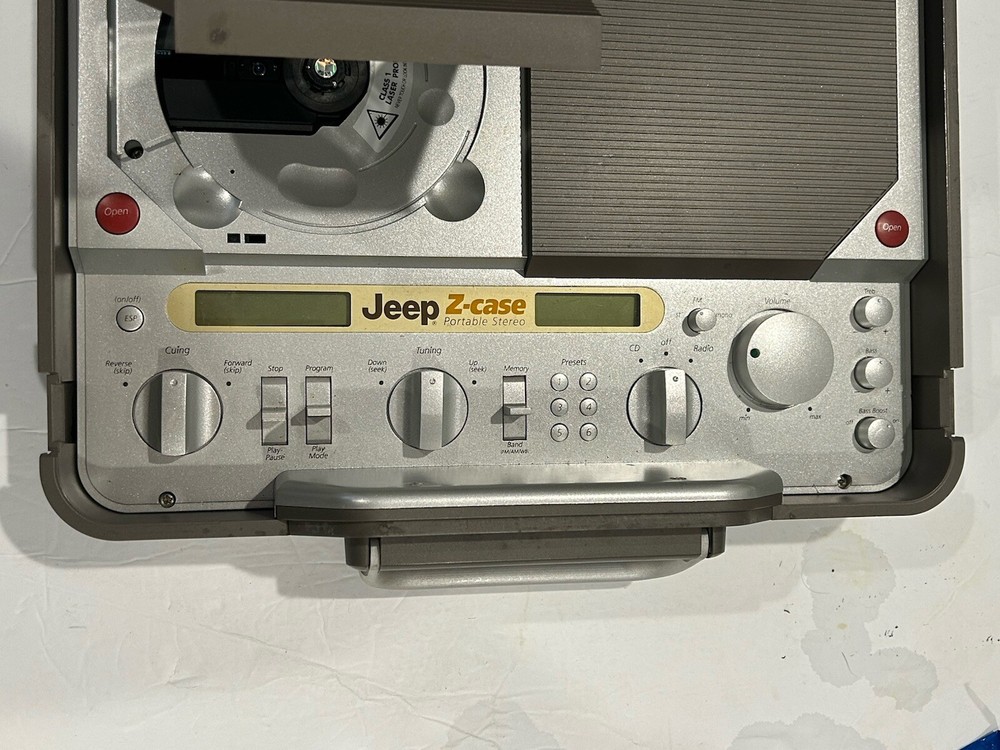 Vintage Jeep Electronics Z-Case Portable Stereo ZC-PSB-9 – Untested, as is