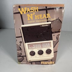 Vintage – Wash N’ Hear AM/FM Water-resistant shower bathroom Radio – In box