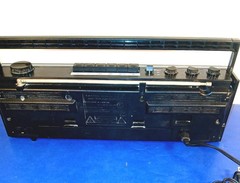 Vintage 80’s Sanyo AM/FM Radio Cassette Boombox | Model WC 2000