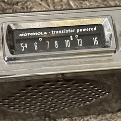 VINTAGE MOTOROLA TRANSISTOR POWERED AM CAR RADIO RARE AUTO PART