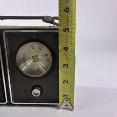 Rare Vintage Milovac AM Tuner Radio Leather Case AC/DC Solid State Working
