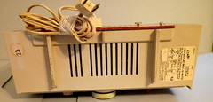 Vintage MCM Motorola AM Tabletop Radio w/ Alarm Clock Off White AC4BU, Works