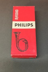 Vintage Portable radio Philips 90RL073 / Video