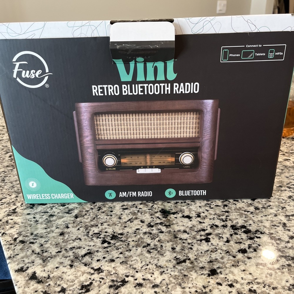 Fuse Vint Real Wood Exterior Vintage Retro Bluetooth Radio Wireless Model RAD-V2