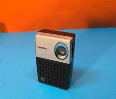 Vintage Portable radio Philips 90RL073 / Video