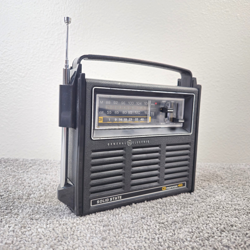Vintage General Electric CB Citizens Band Radio GE 7-2914A AM/FM Works