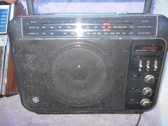 Lot of 2 Vintage PRECOR 810 5 Band AND GE Super Radio Long Range AM/FM 7-2887A