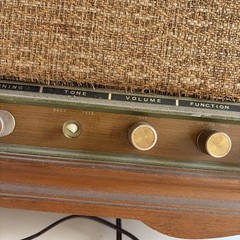 Vintage SEARS Silvertone AM/FM Table Radio Wood Cabinet Missing A Knob