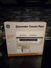 New Vintage GE Spacemaker Undercabinet AM/FM Clock Radio 7-4230 New In Box
