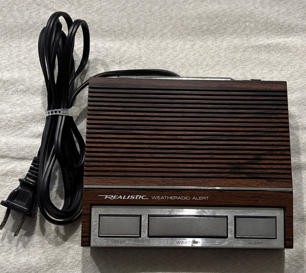 Realistic Model 12-140 Weatheradio Weather Alert Radio Vintage Faux Wood Grain