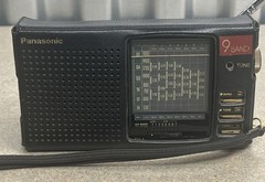 PANASONIC RF-9 FM/LW/MW/SW1 9 BAND RADIO