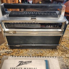 Zenith Royal 3000-1 Trans Oceanic Portable Receiver FM AM & Manual Tested Works