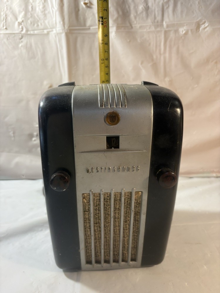 Westinghouse Vintage Tube Tabletop Radio Black/Silver with Power Cord