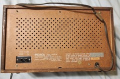 Vintage Radio Sony TFM-9450W 11 Transistors 2 Band