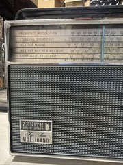 Zenith Solid State FM/AM Multiband Radio Royal 94 inter-oceanic receiver …parts