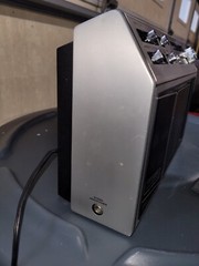 Zenith portable AM FM radio model RH 78Y, AC or battery, made in Taiwan