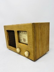 1940s Aircastle 4 Tube Radio / Wooded Radio