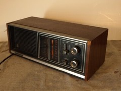 Panasonic RE-7371 Tabletop AM / FM Radio made in Japan