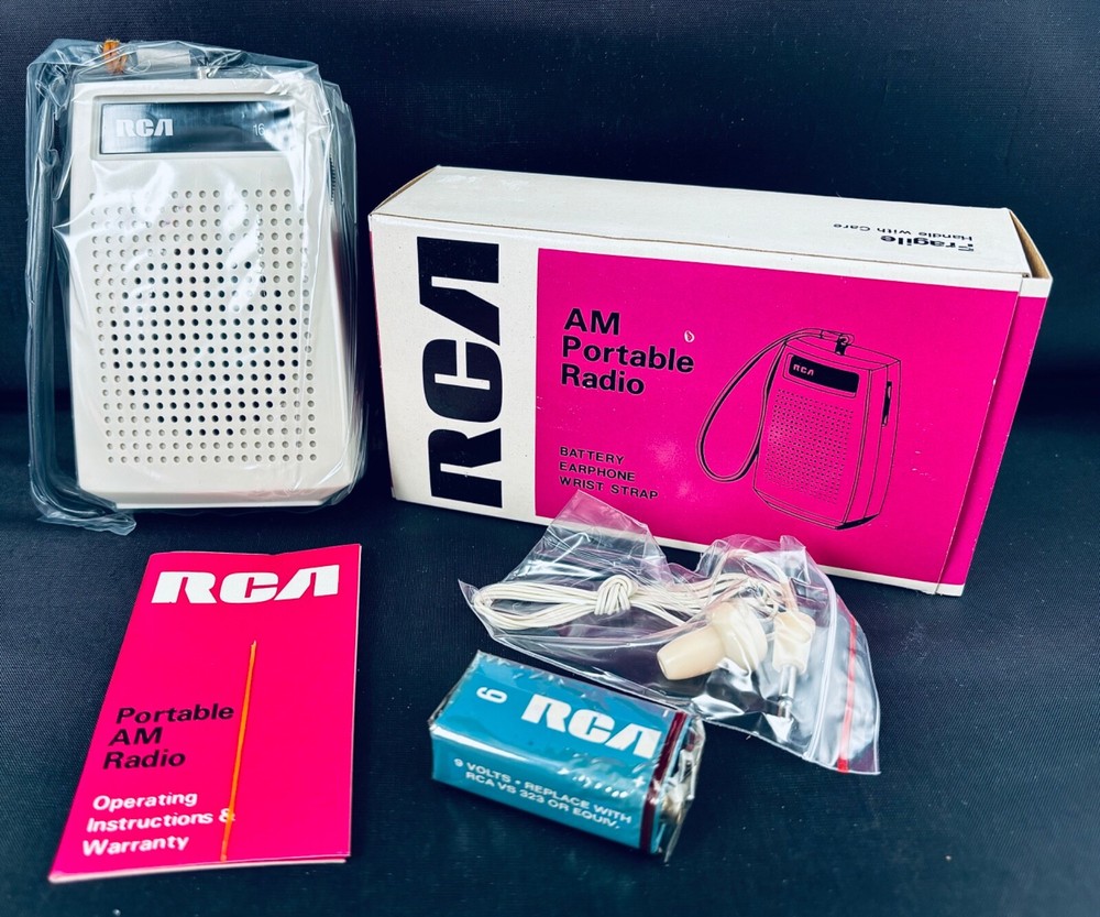 RCA PORTABLE AM POCKET RADIO WRIST STRAP EARPHONES VTG 1970’s NEW NOS RZG-101J